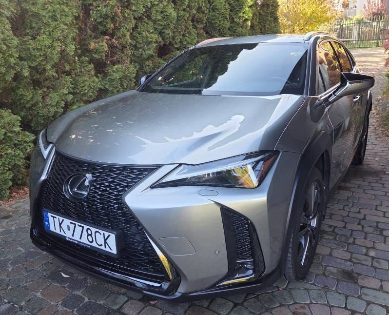 Lexus UX