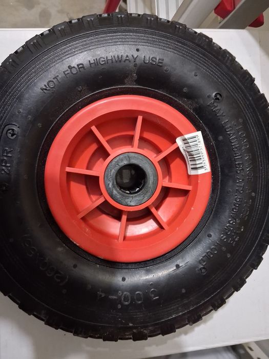 Uma roda nova para carrinho.