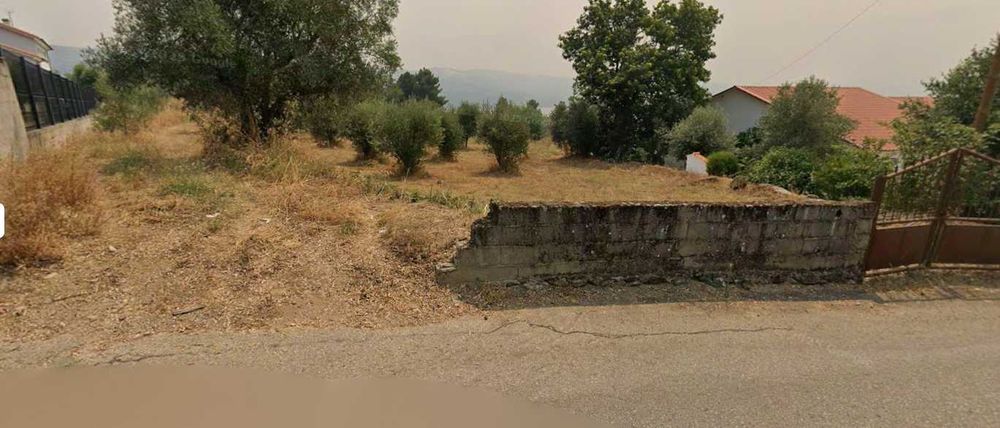 Terreno urbano na Barragem do Vilar