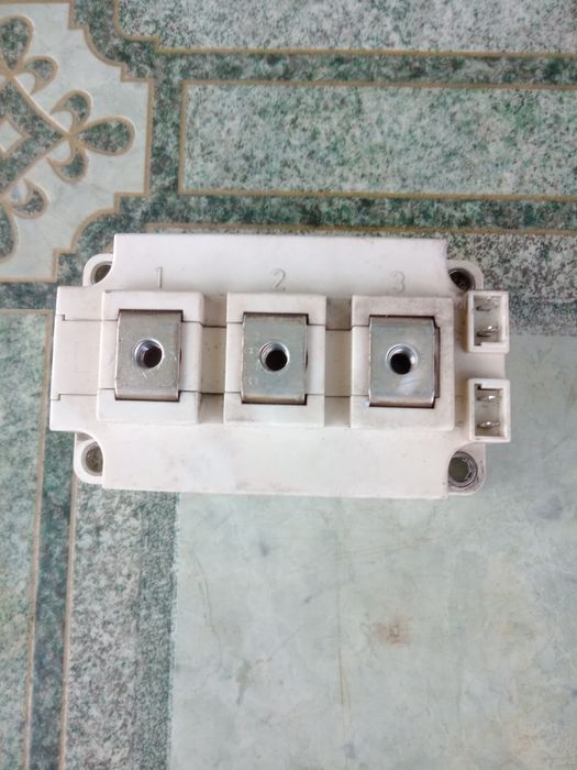 Moduł IGBT FF300R12KT3