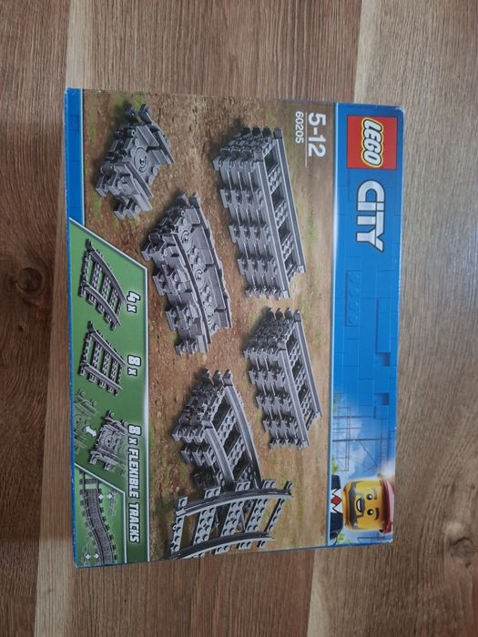 рейки LEGO City 60205 (Tracks) — набір для залізниці