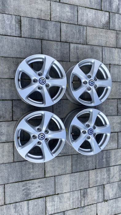 Felgi aluminiowe Borbet do VW 5x112 15 cali Golf V T4