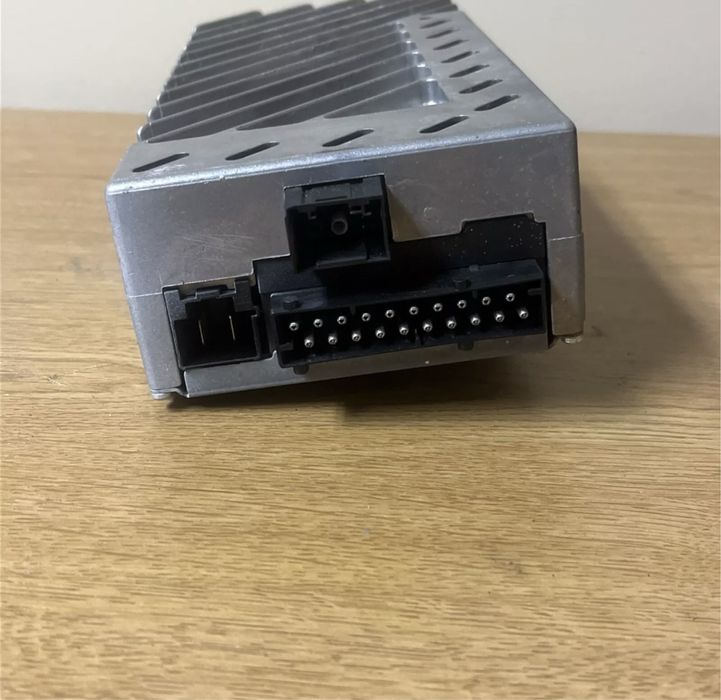 Amplificador BMW Harman Kardon F10 F11 F30 F32 F36 F80 F82 F15 F13 F01