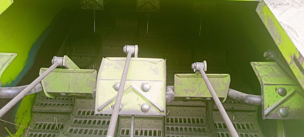 Kombajn Class Dominator 85