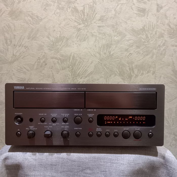 Yamaha KX-W10 Касетна дека