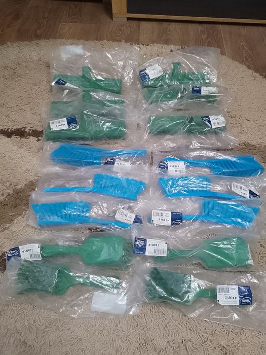 Щётка Vikan с подключением к воде, и другие. Оригинал.