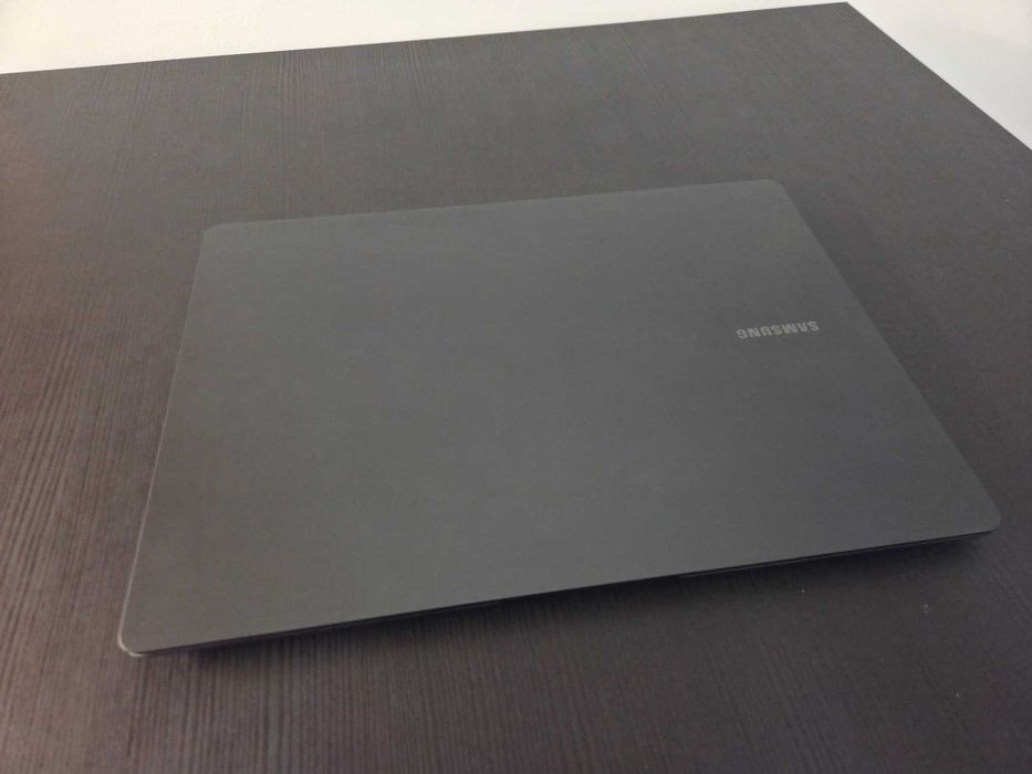 Samsung Galaxy Book3 Pro 14" / i7-1360P / 16GB / 512GB / AMOLED