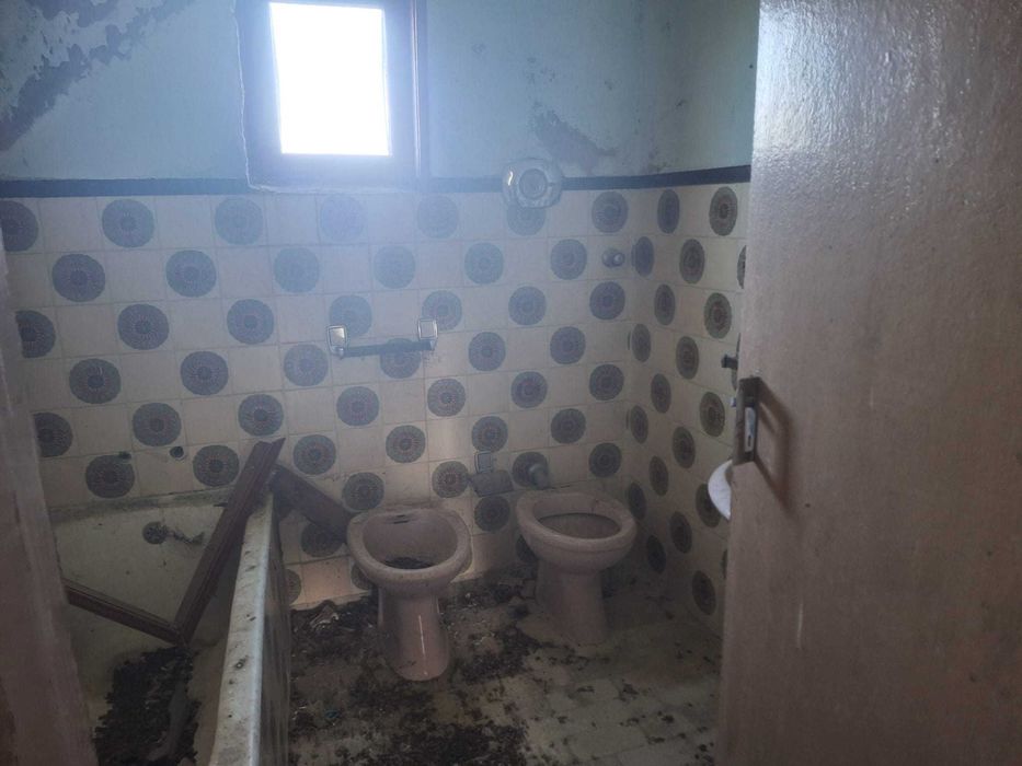 Casa para restaurar com 3.527m perto da saída da A42 Felgueiras