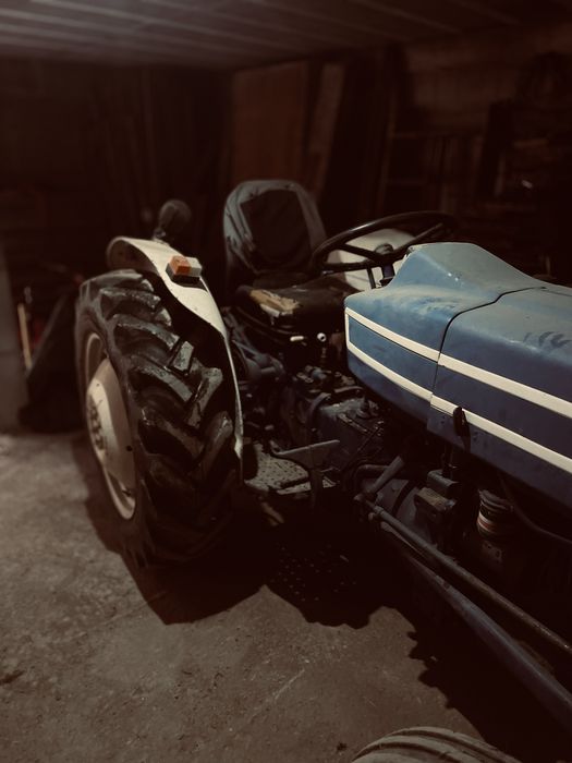 Trator Ford 3600 usado