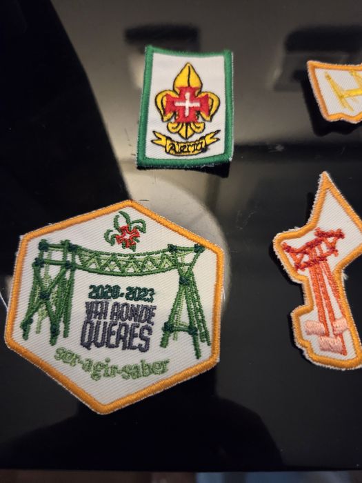 6 insignias de escuteiros novas