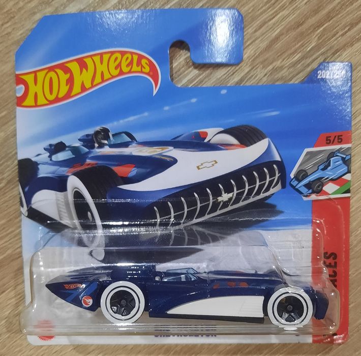 Vendo Hot Wheels sem qualquer dano na embalagem. Aceito trocas