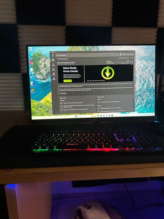 Monitor Gamer Aoc + Teclado Gamer