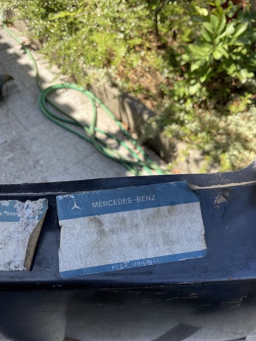 Capot mercedes guarda lamas