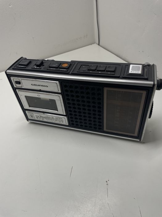Radiomagnetofon, Grundig, Unitra RB3200