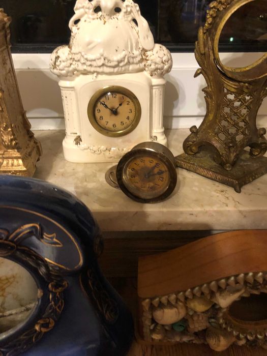 Stare obudowy zegarki zegary po zegarmistrzu