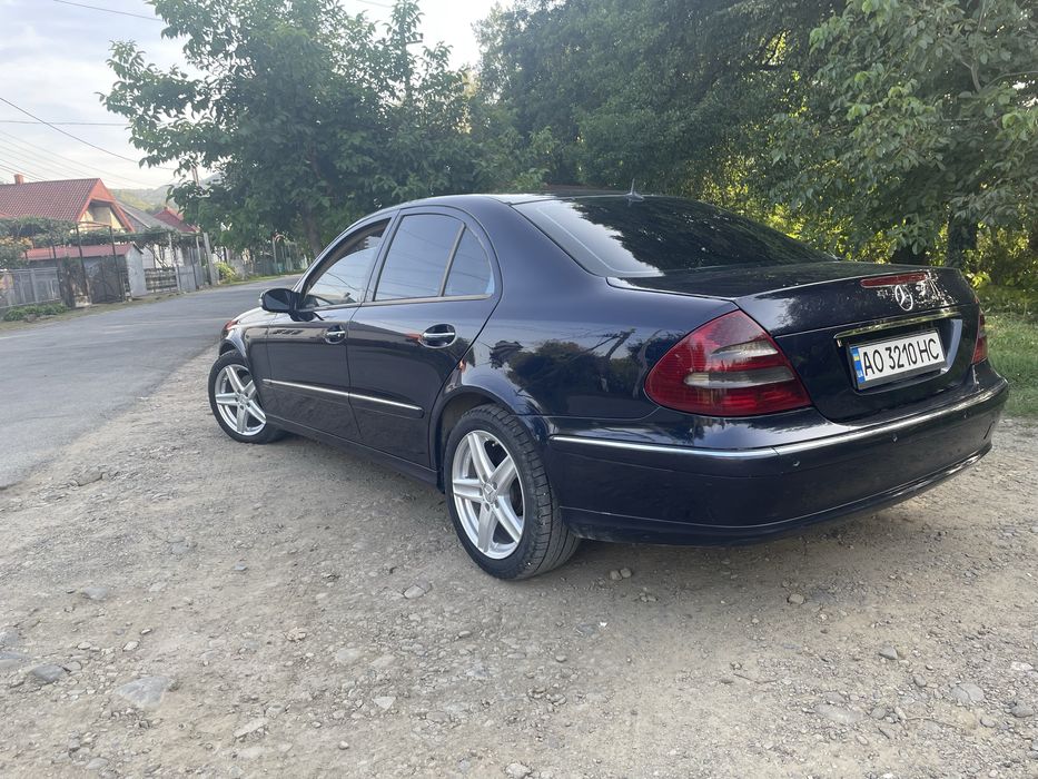 Продам мерседес 211