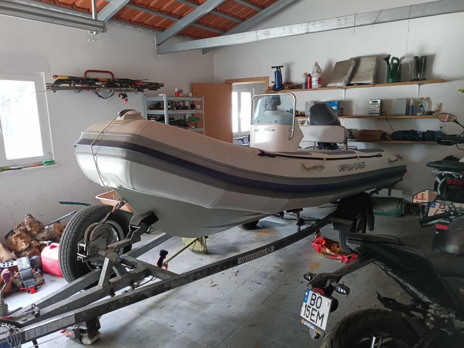 Semi rígido 25 CV 4 tempos