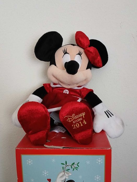 Bonecas "Minnie" oficiais lançadas pela Disney todos os anos no Natal.