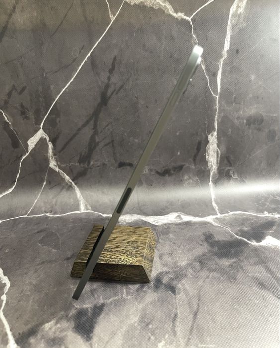 Продаю ipad 11 2 поколіня 128 гб в хорошому стані