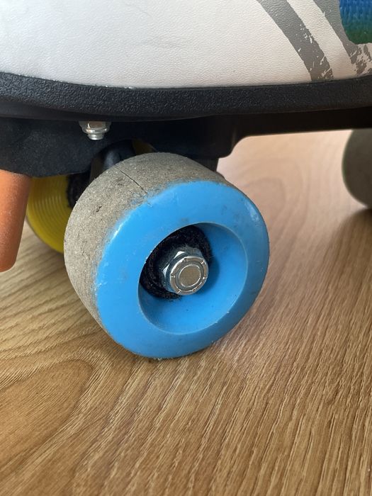 Wielokolorowe wrotki