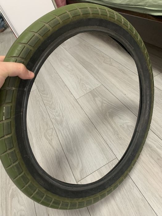 Продам покрышку bsd