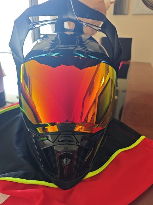 Capacete LS2 explorer plus Carbon
