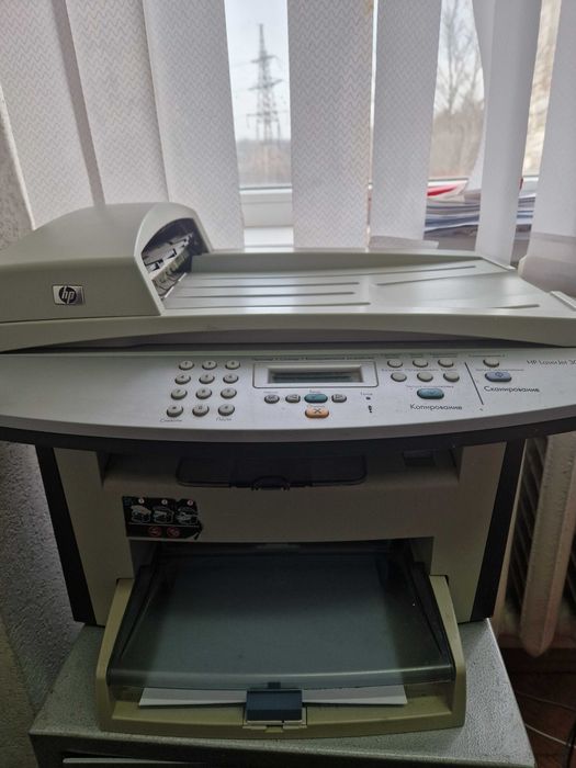 Принтер HP LaserJet 3052