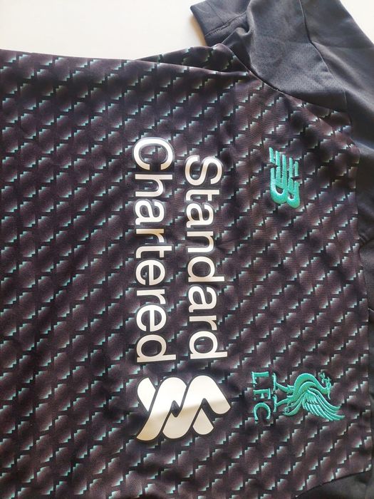Camisola Oficial Liverpool - Criança 9, 10, 11, 12 anos