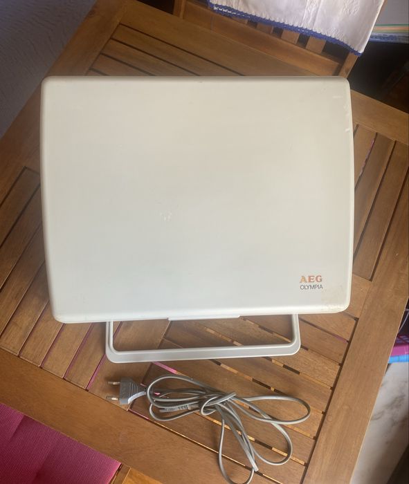 Typewriter. AEG Olympia Electric Typewriter with Fault64564047762563121