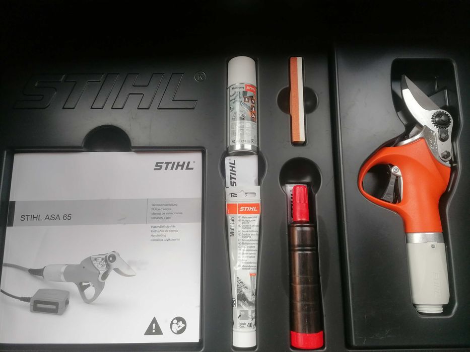 Tesoura Poda a bateria  STIHL ASA 65  (NOVA)
