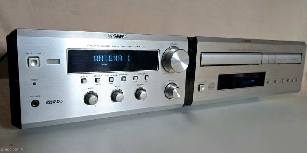 Amplificador Stereo YAMAHA RX-E400+ Leitor de CD/R CDX-E400