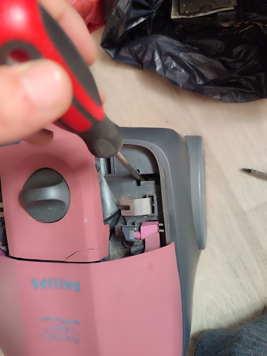 Пилосос Philips, Samsung 1600 w