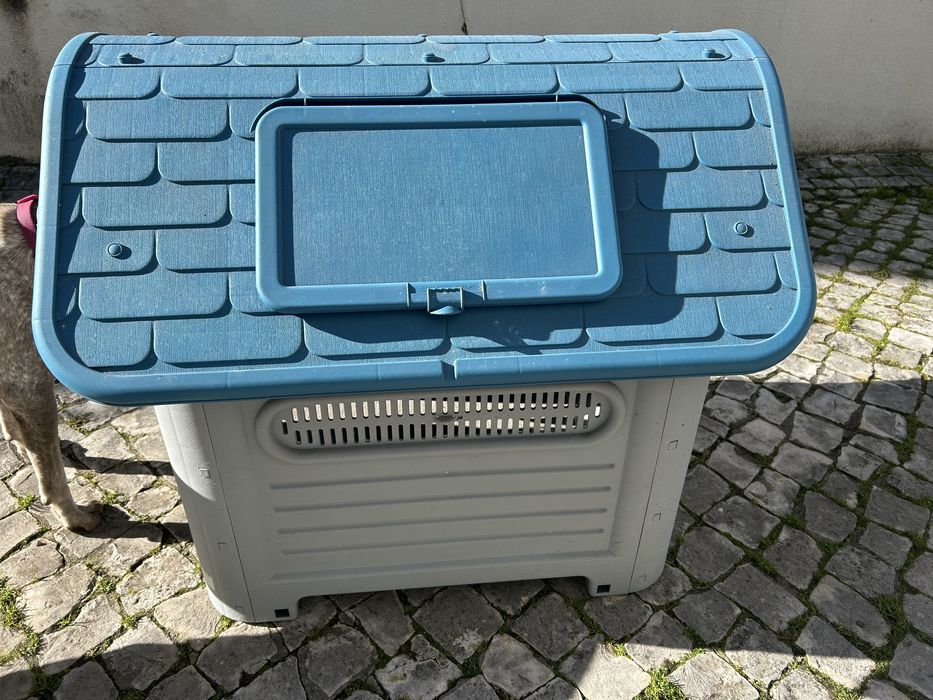 Casota de plástico - Tamanho Médio Grande