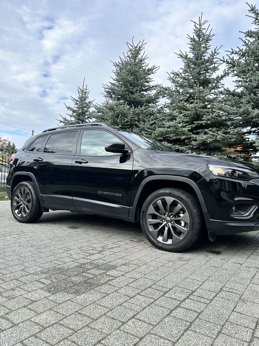 Jeep Cherokee 3.2 V6. 80th Anniversary
