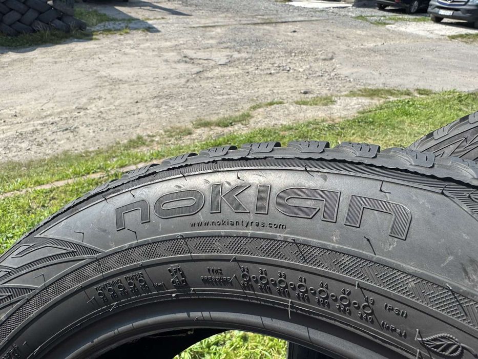Зимові шини Nokian 225/60 R17