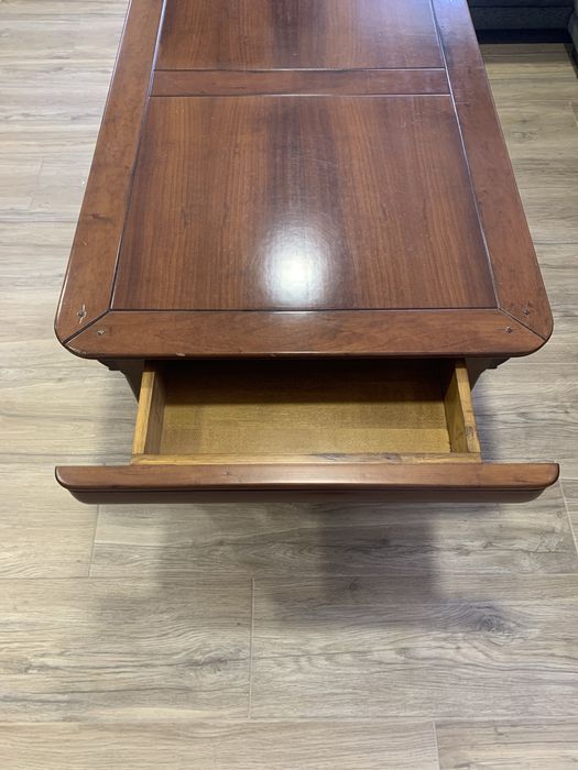 Mesa de centro rectangular