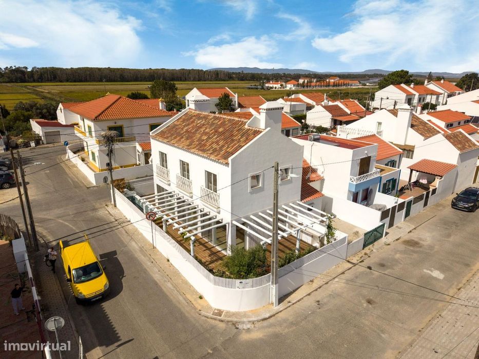 Moradia T3 Nova de Arquitetura Tradicional com Piscina | Comporta