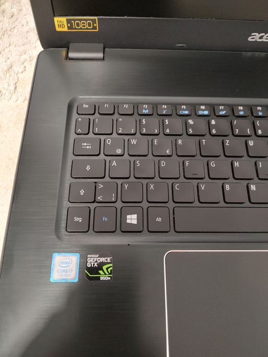 Ігровий ноутбук Acer f 17/i7-7500U/nVidia GeForce GTX 950M, 4 ГБ