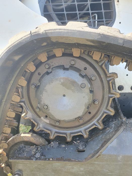 Bobcat t 740 мінінавантажувач