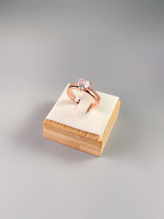 Каблучка Pandorа «Блискуче серце»