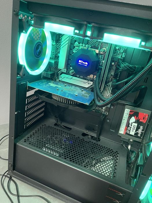 Torre + periféricos