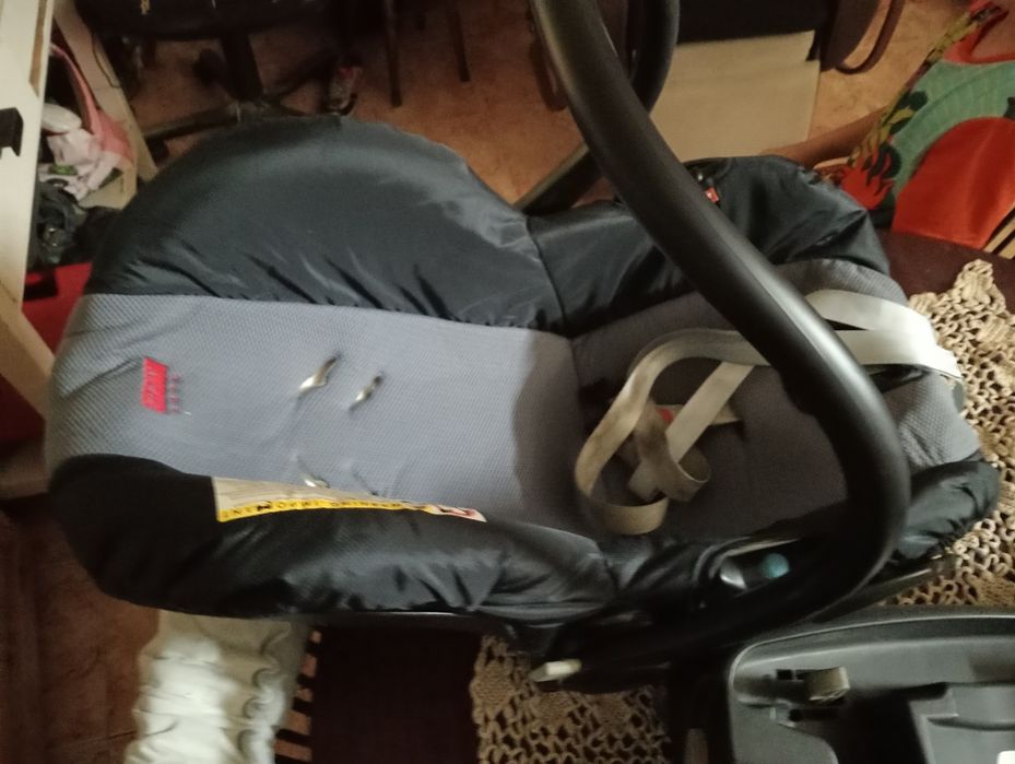 Vendo ovo com isofix