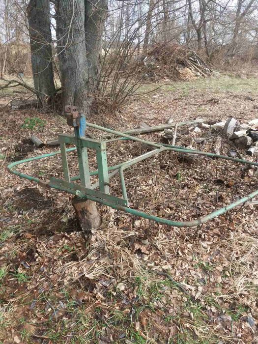 Продам трактор із навісним обладнанням