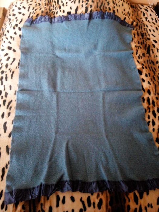 Синій темно бірюзовий невеликий плед 152*100см вовна