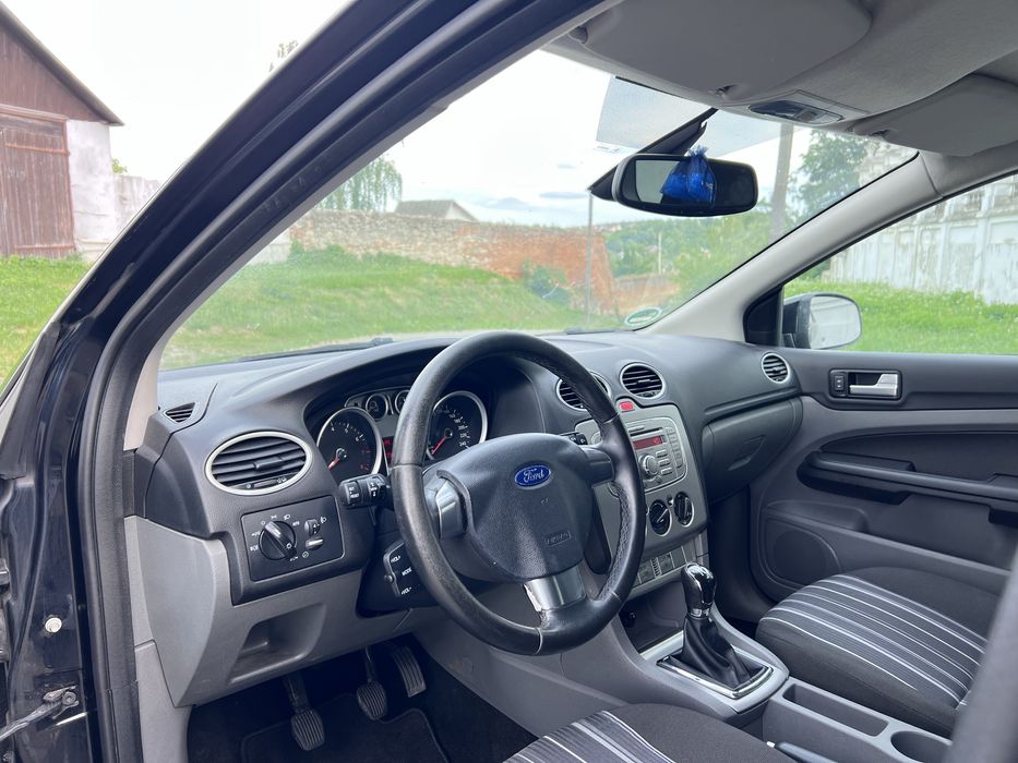 Продам авто Ford Focus 2008