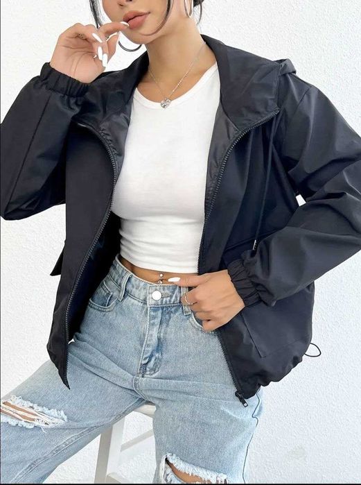 Вітрівка жіноча, легка, стильна