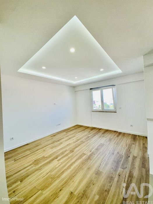 Apartamento T1 em Amora de 50 m2