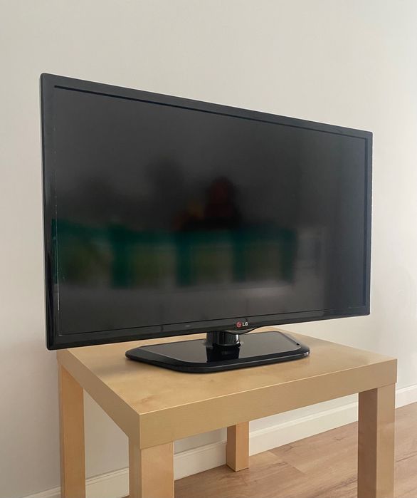 Televisão LG 32” LED (Modelo 32LN540B)