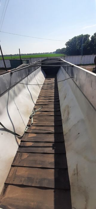 Напівпричіп-зерновоз Aulick