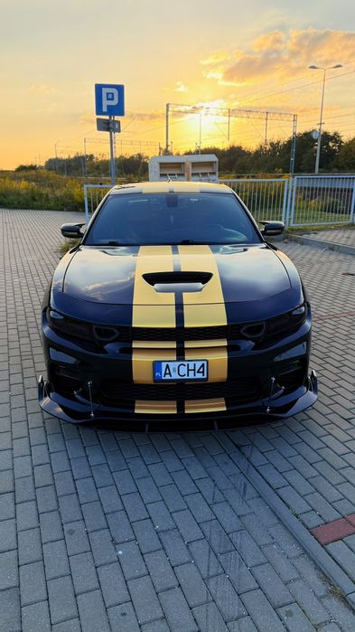 DODGE CHARGER 5.7 375 KM R/T 2017r LPG.